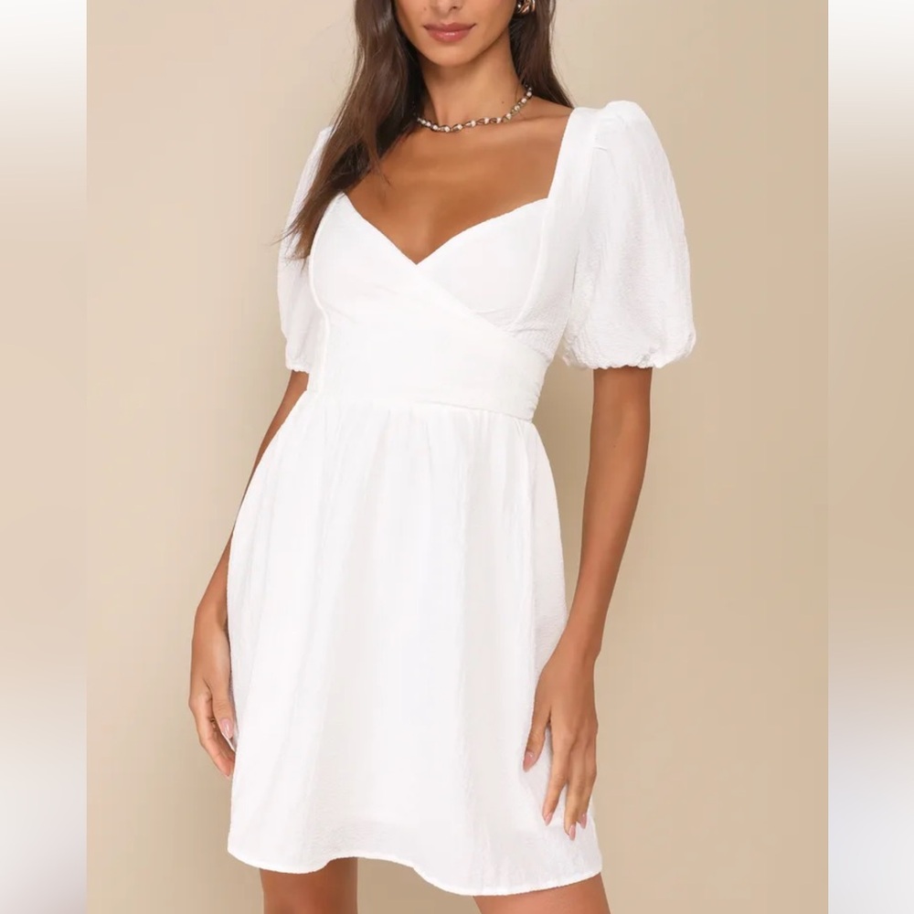 NEW Lulus Little Bit In Love White Surplice Puff Sleeve Mini White Dress Size S